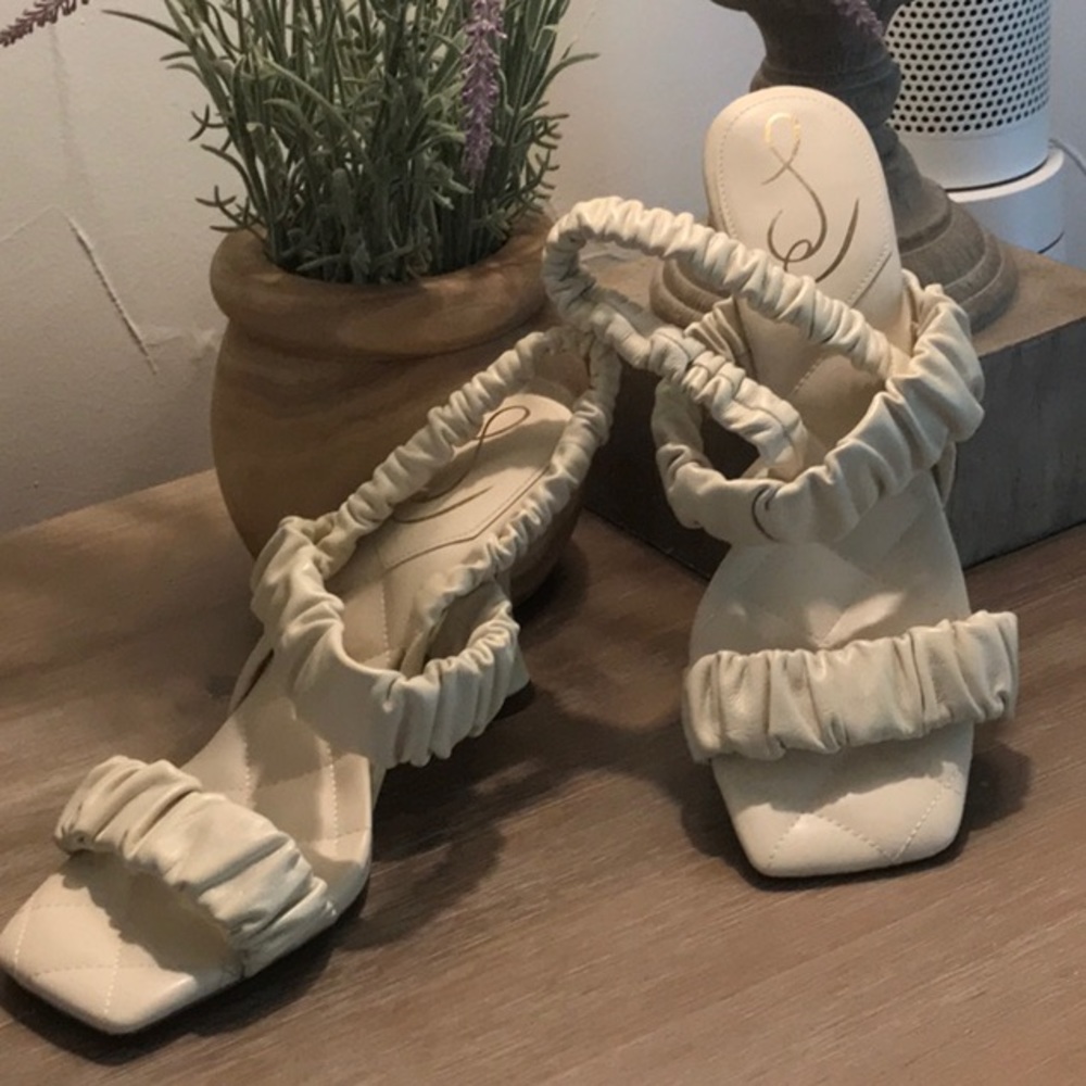 Never Worn Sam Edelman low heels